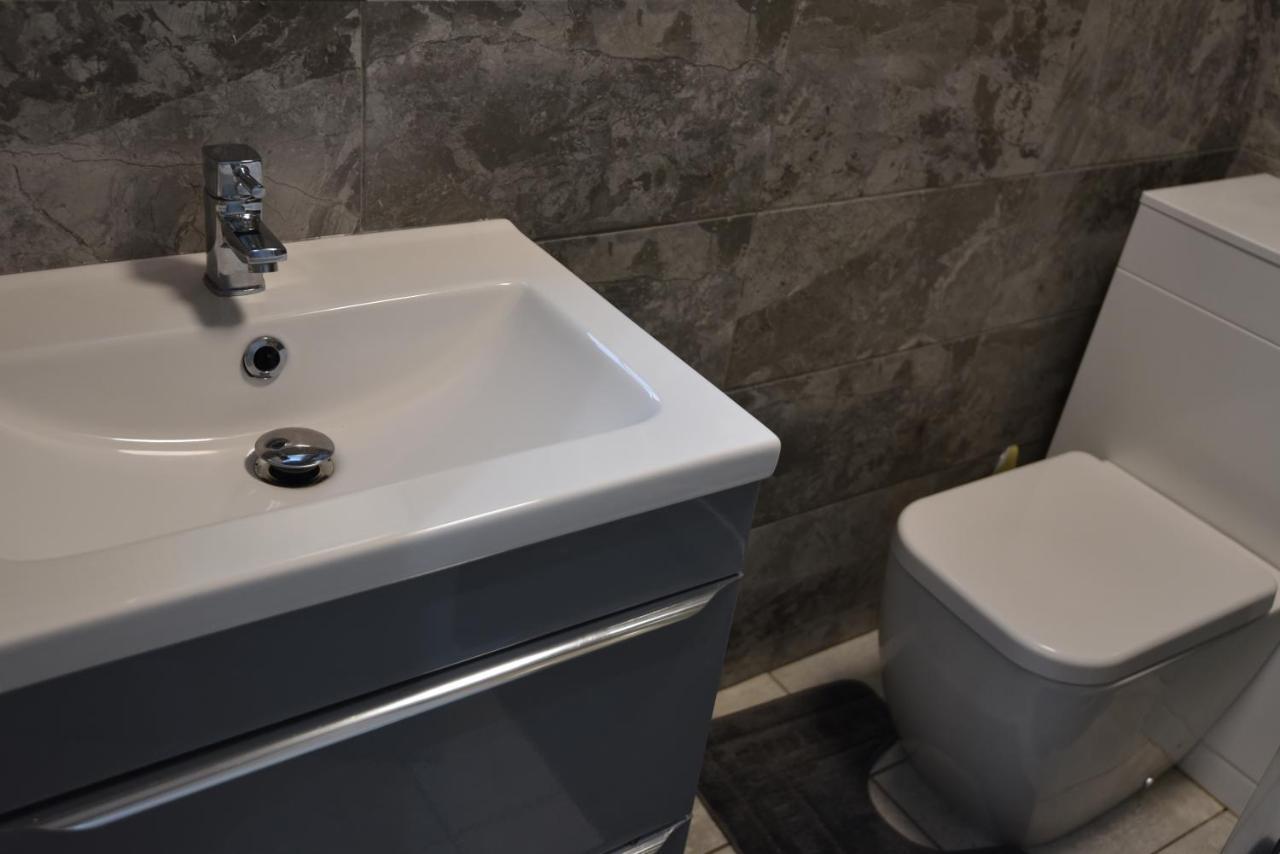 Exclusive!! Newly Refurbished Speedwell Apartment Near Bristol City Centre, Easton, Speedwell, Sleeps Up To 3 Guests Ngoại thất bức ảnh